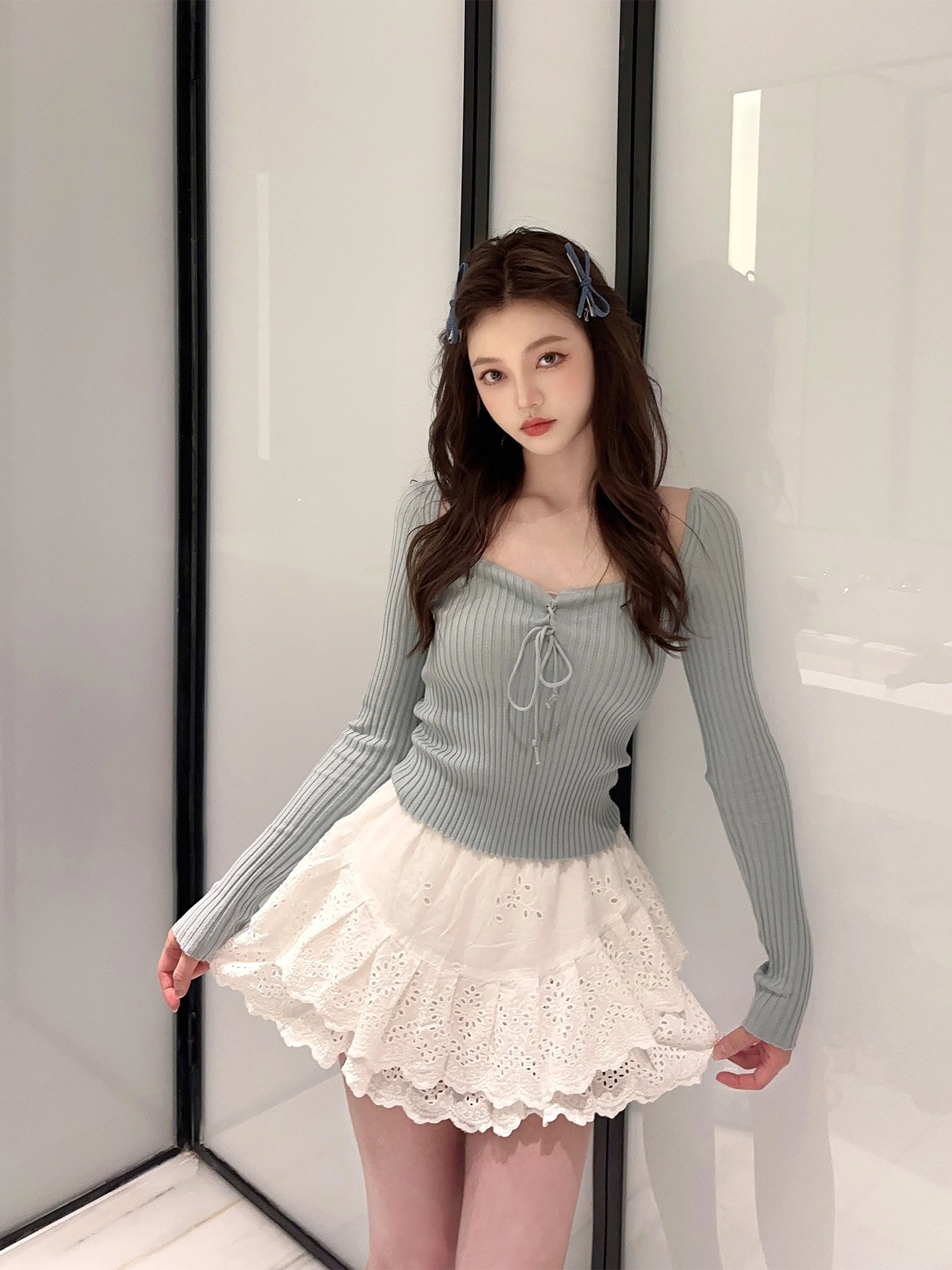 EU IIWAN Women's Knitted Sweater with Belt Early Autumn Ice Blue Square Collar Slim Fit Wool Blend Cardigan Long Sve
EU IIWAN Women's Knitted Sweater with Belt Early Autumn Ice Blue Square Collar Slim Fit Wool Blend Cardigan Long Sve