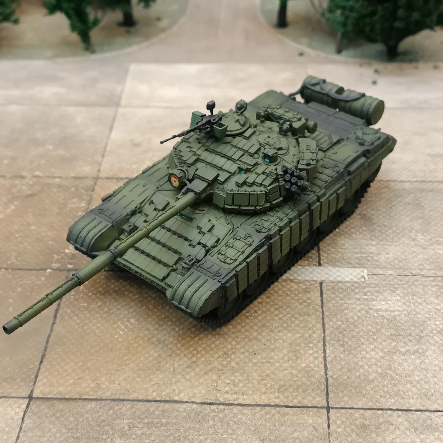 Российский танк Т-72Б1 в масштабе 1/72, готовая модель с ручной росписью, декоративное украшение (отправка в течение 5-6 дней)
Российский танк Т-72Б1 в масштабе 1/72, готовая модель с ручной росписью, декоративное украшение (отправка в течение 5-6 дней)