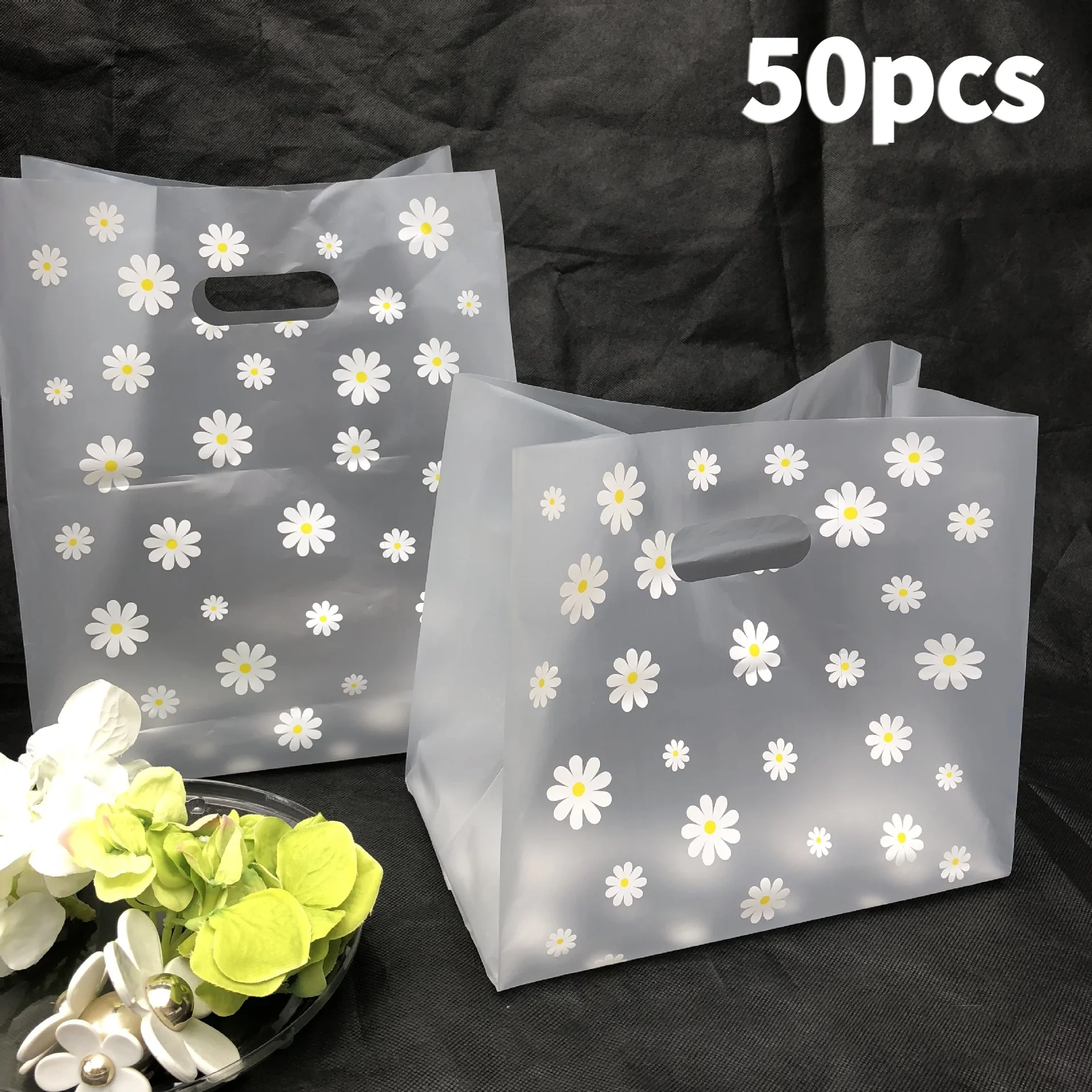 50pcs Gift Bag Shopping Bags Gift Plastic Bags With Handle Christmas Wedding Party Bag Candy Cake Wrapping Bags Packaging bag
50pcs Gift Bag Shopping Bags Gift Plastic Bags With Handle Christmas Wedding Party Bag Candy Cake Wrapping Bags Packaging bag