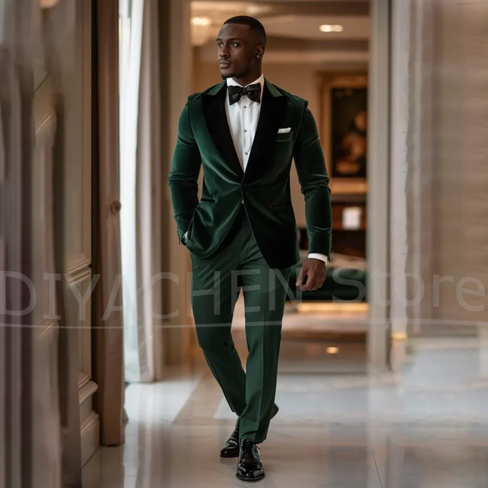 Men's Dark Green Velvet Suit Set with Black Peak Lapel One Button 2 Piece Outfits Stylish Formal Wedding Party Prom Tuxedos
Men's Dark Green Velvet Suit Set with Black Peak Lapel One Button 2 Piece Outfits Stylish Formal Wedding Party Prom Tuxedos