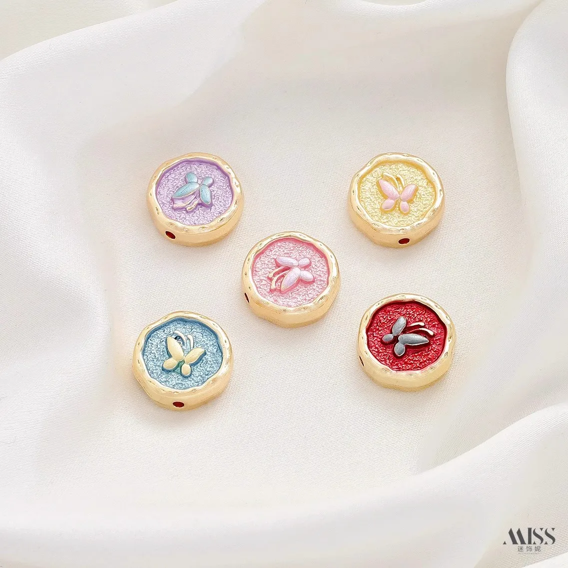 14K Gold Plated Double-sided Butterfly Irregular Enamel Round Spacer Beads for DIY Bracelet Necklace Jewelry
14K Gold Plated Double-sided Butterfly Irregular Enamel Round Spacer Beads for DIY Bracelet Necklace Jewelry