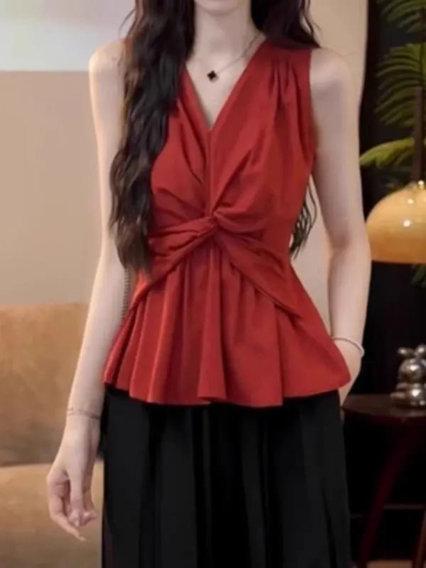 Elegant V-neck Knot Top Women's Sleeveless Slim Fit Summer New Style Holiday Fashion Design Sense Twist Backless Shirt
Elegant V-neck Knot Top Women's Sleeveless Slim Fit Summer New Style Holiday Fashion Design Sense Twist Backless Shirt