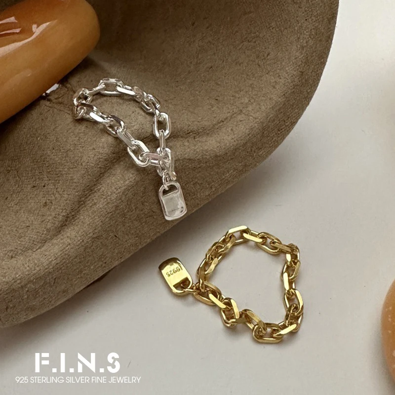 F.I.N.S 925 Sterling Silver Chain Rings Korean Minimalist Stacking Square Lock Pendant Index Mid Finger Fine Jewelry Accessories
F.I.N.S 925 Sterling Silver Chain Rings Korean Minimalist Stacking Square Lock Pendant Index Mid Finger Fine Jewelry Accessories