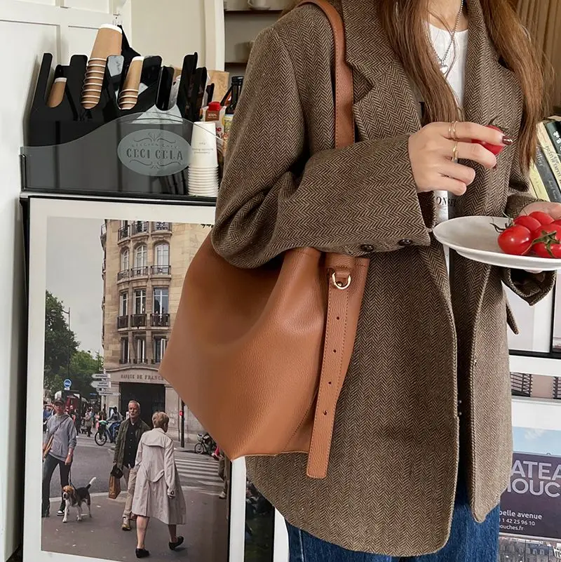 Foufurieux Fashion Pu Leather Composite Bags Ladies Casual Solid Large Capacity Bucket Bags Women Simple Shoulder Bags Handbag
Foufurieux Fashion Pu Leather Composite Bags Ladies Casual Solid Large Capacity Bucket Bags Women Simple Shoulder Bags Handbag