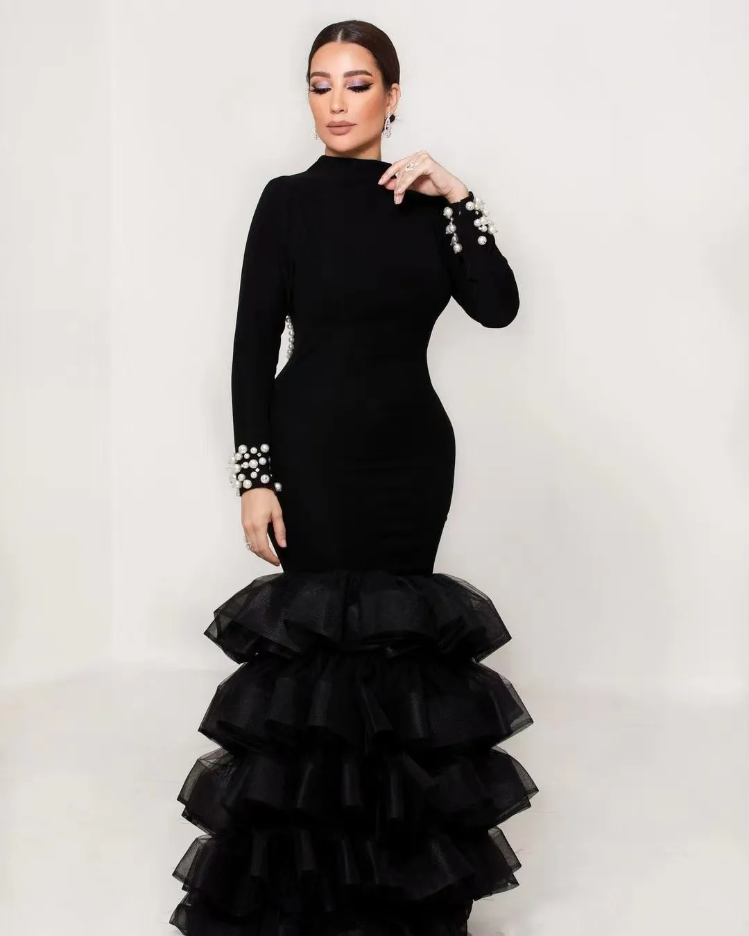 Вечерние платья с высоким воротником, женская одежда в Дубае, платье для выпускного вечера с длинными рукавами и бисером, сексуальные многоуровневые вечерние платья русалки с открытой спиной
Вечерние платья с высоким воротником, женская одежда в Дубае, платье для выпускного вечера с длинными рукавами и бисером, сексуальные многоуровневые вечерние платья русалки с открытой спиной