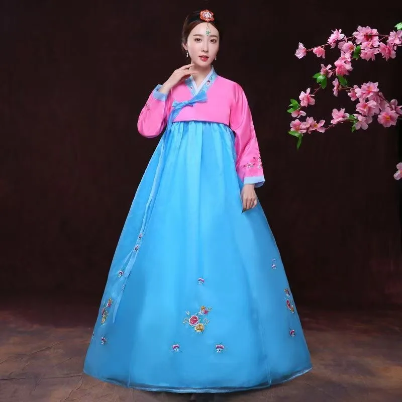 Traditional Korean Clothing Wedding Dress Embroidery Hanbok Dress for Women Ancient Palace Robe V-neck National Performance
Traditional Korean Clothing Wedding Dress Embroidery Hanbok Dress for Women Ancient Palace Robe V-neck National Performance