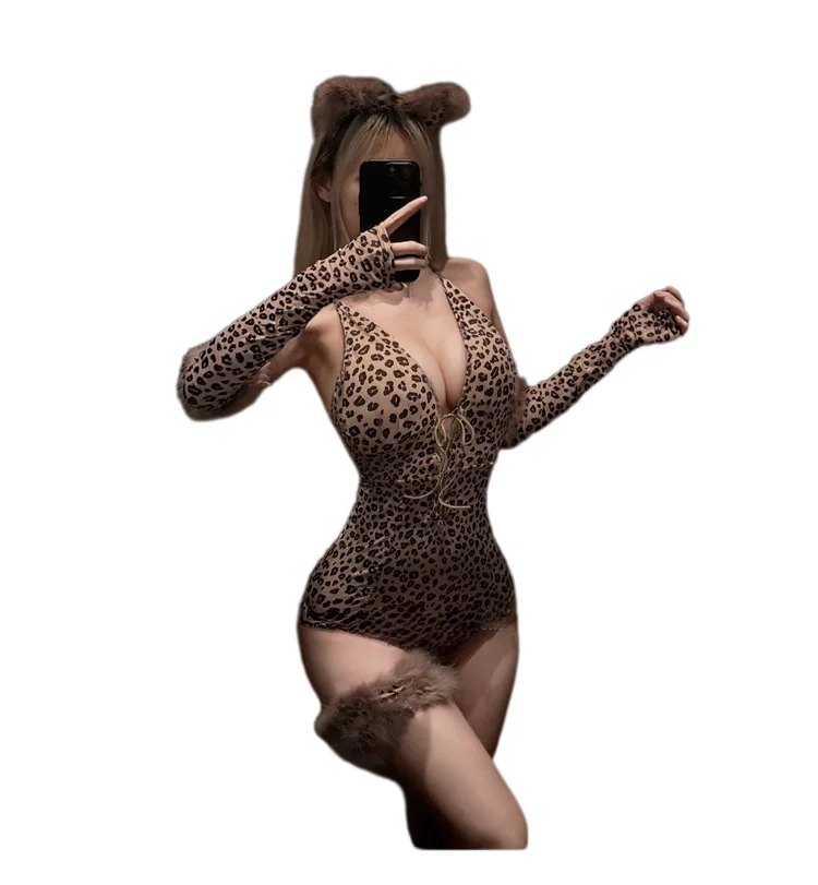 The New Style of Atmosphere, Pure Desire, Little Wild Cat, Leopard Pattern, Cross-strap Uniform, Temptation, Sexy Suit, Female
The New Style of Atmosphere, Pure Desire, Little Wild Cat, Leopard Pattern, Cross-strap Uniform, Temptation, Sexy Suit, Female