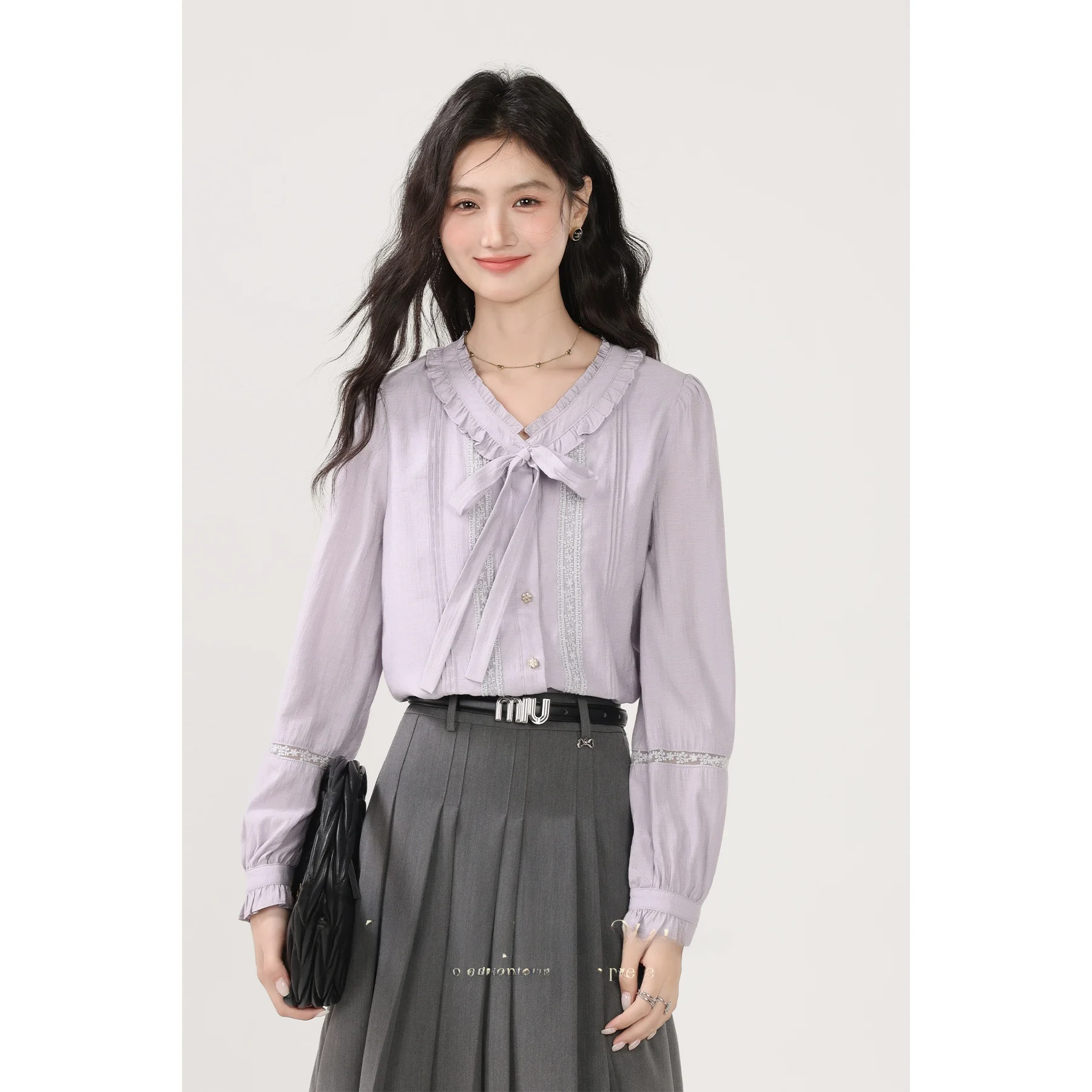 Spring 2026 Purple V-Ne Lace irt Women's Korean Sle Commute Faion Loose Fit Long Sve Button up Casual Top
Spring 2026 Purple V-Ne Lace irt Women's Korean Sle Commute Faion Loose Fit Long Sve Button up Casual Top