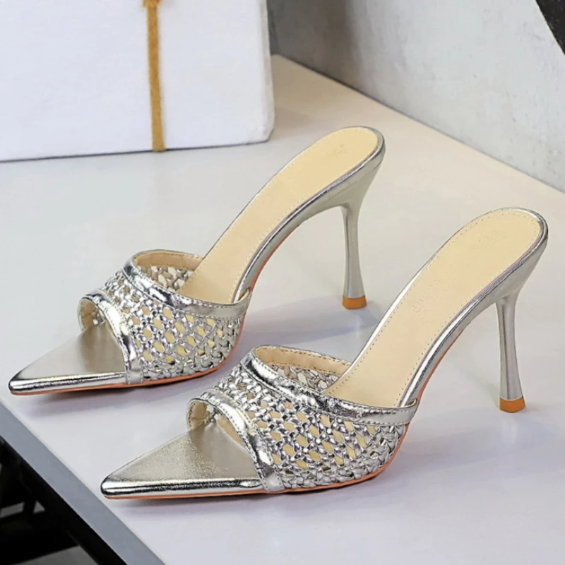 BIGTREE Shoes Weaving Design High-heeled Sandals Women Shoes Summer Women Pumps Pointed Open-toe Stiletto 9 CM Heeled Slippers
BIGTREE Shoes Weaving Design High-heeled Sandals Women Shoes Summer Women Pumps Pointed Open-toe Stiletto 9 CM Heeled Slippers