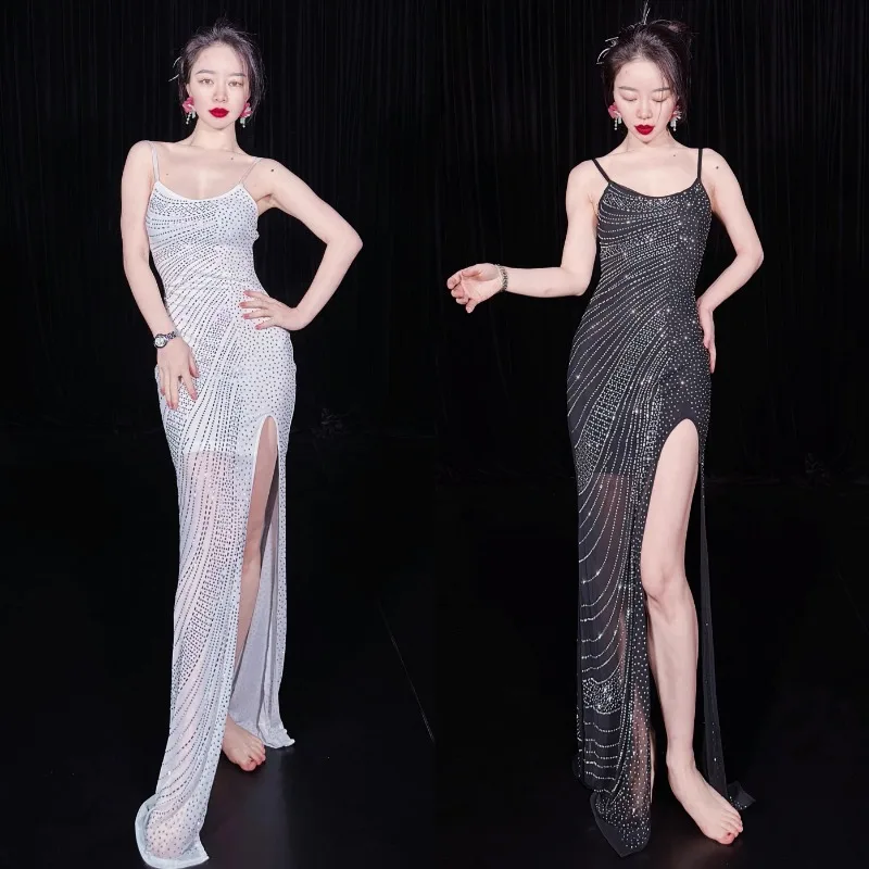 Belly dance dress design, performance costume, hot diamond temperament, high-quality texture dress, light luxury group uniform
Belly dance dress design, performance costume, hot diamond temperament, high-quality texture dress, light luxury group uniform