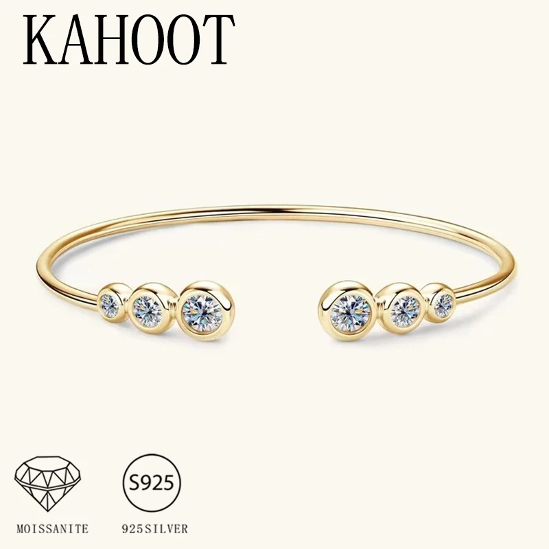 A 925 sterling silver moissanite bracelet for women, fashionable, versatile, classic, elegant, and unique.
A 925 sterling silver moissanite bracelet for women, fashionable, versatile, classic, elegant, and unique.