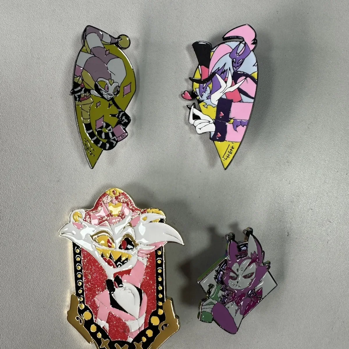 3pcs set No attributes Cosplay Anime Game Cartoon Metal Badge Brooch Emblem Accessory Mascot Decor birthday Gift
3pcs set No attributes Cosplay Anime Game Cartoon Metal Badge Brooch Emblem Accessory Mascot Decor birthday Gift