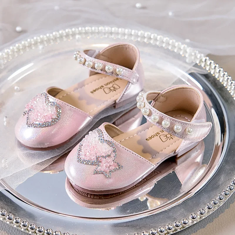 Children Princess Sandals for Girls 2025 Summer New Fashion Korean Style Soft Bottom Anti-slippery Elegant Beading Dress Shoes
Children Princess Sandals for Girls 2025 Summer New Fashion Korean Style Soft Bottom Anti-slippery Elegant Beading Dress Shoes