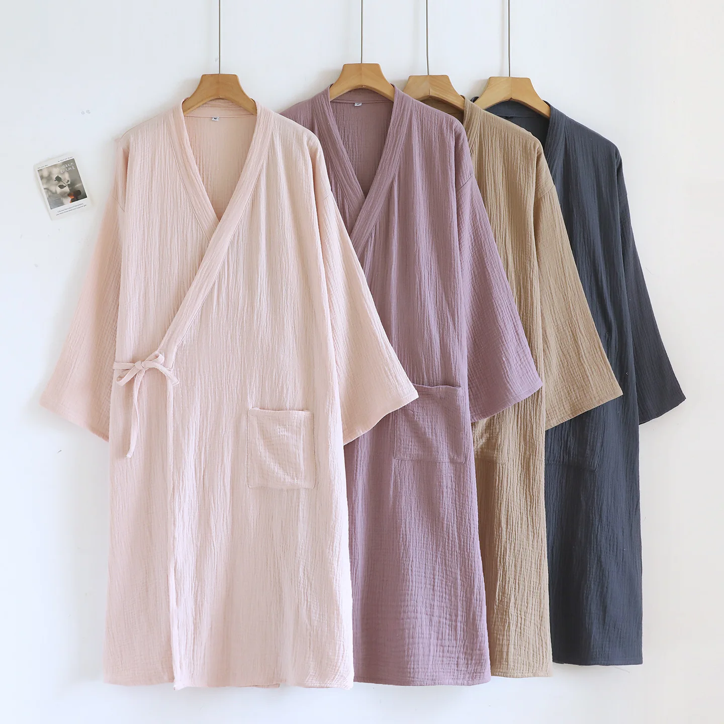 Cotton Gauze Couple Robe Autumn Sleepwear Kimono Bathrobe Gown with Pocket Home Clothing Loose Nightgown Loungewear
Cotton Gauze Couple Robe Autumn Sleepwear Kimono Bathrobe Gown with Pocket Home Clothing Loose Nightgown Loungewear