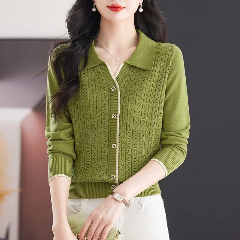 Women Knitted Sweater Pullover Autumn New Color Matching Lapel Long-sleeved Knit Top Female Sweater Outer Bottoming Shirt Jumper
Women Knitted Sweater Pullover Autumn New Color Matching Lapel Long-sleeved Knit Top Female Sweater Outer Bottoming Shirt Jumper
