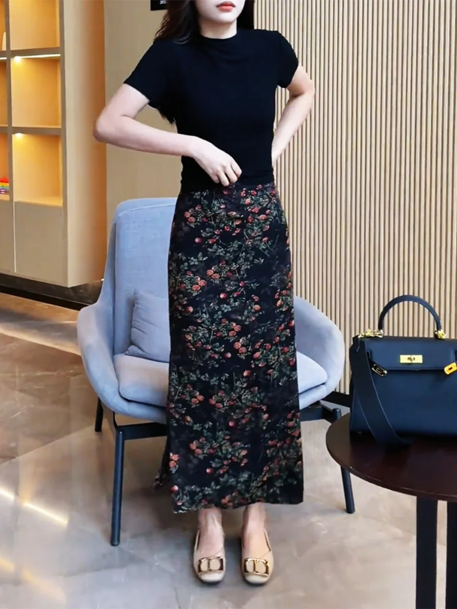 Винтажная черная юбка с эффектом похудения, летняя коллекция 2024, новая модель, универсальная облегающая юбка, прикрывающая бедра, для всех типов фигуры
Винтажная черная юбка с эффектом похудения, летняя коллекция 2024, новая модель, универсальная облегающая юбка, прикрывающая бедра, для всех типов фигуры