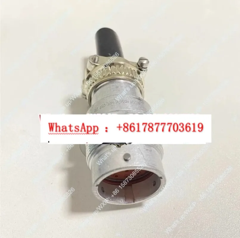 1 шт. новый разъем HD34-18-14PE-059 с креплением-зажимом
1 шт. новый разъем HD34-18-14PE-059 с креплением-зажимом