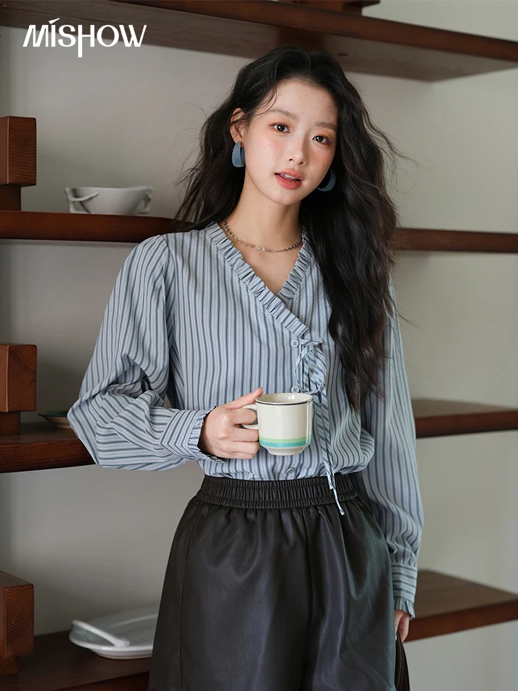 MISHOW Blue Striped Peach Skin Velvet V-neck Shirts for Women Autumn 2025 Asymmetrical Lace-up Commuting Casual Shirt MXE42X2472
MISHOW Blue Striped Peach Skin Velvet V-neck Shirts for Women Autumn 2025 Asymmetrical Lace-up Commuting Casual Shirt MXE42X2472