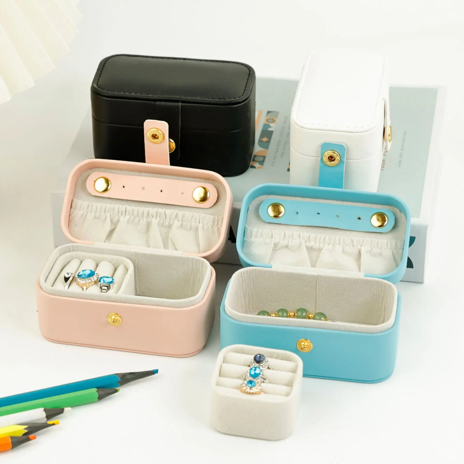 Square Pu Leather Solid Pink Color Jewelry Boxes for Women Ring Necklace Earrings Storage Daity Travel Portable Cases Wholesale
Square Pu Leather Solid Pink Color Jewelry Boxes for Women Ring Necklace Earrings Storage Daity Travel Portable Cases Wholesale