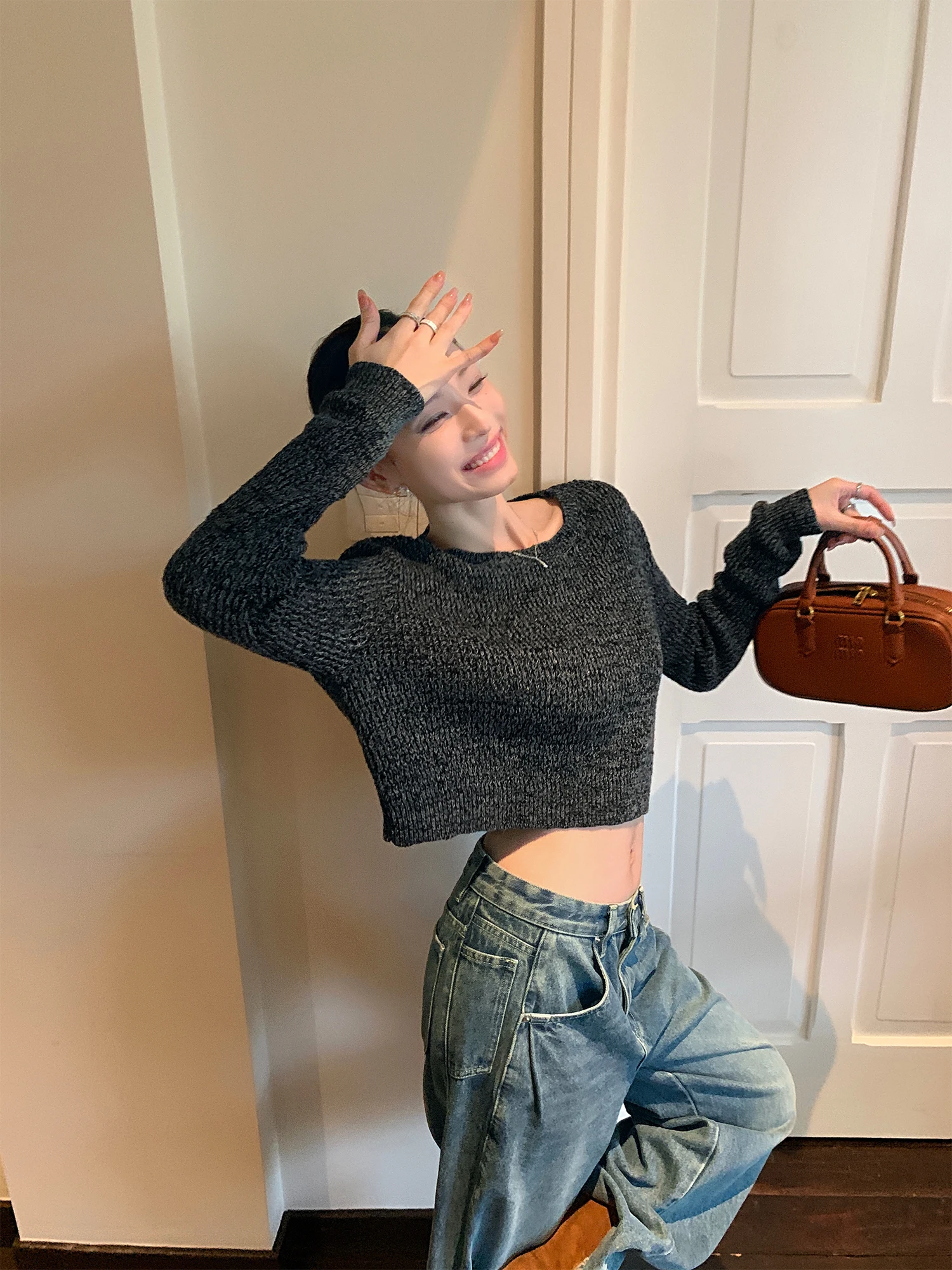 Свободный женский вязаный свитер с длинными рукавами, повседневный, с ажурным узором, удобный, из смесового хлопка и нейлона
Свободный женский вязаный свитер с длинными рукавами, повседневный, с ажурным узором, удобный, из смесового хлопка и нейлона