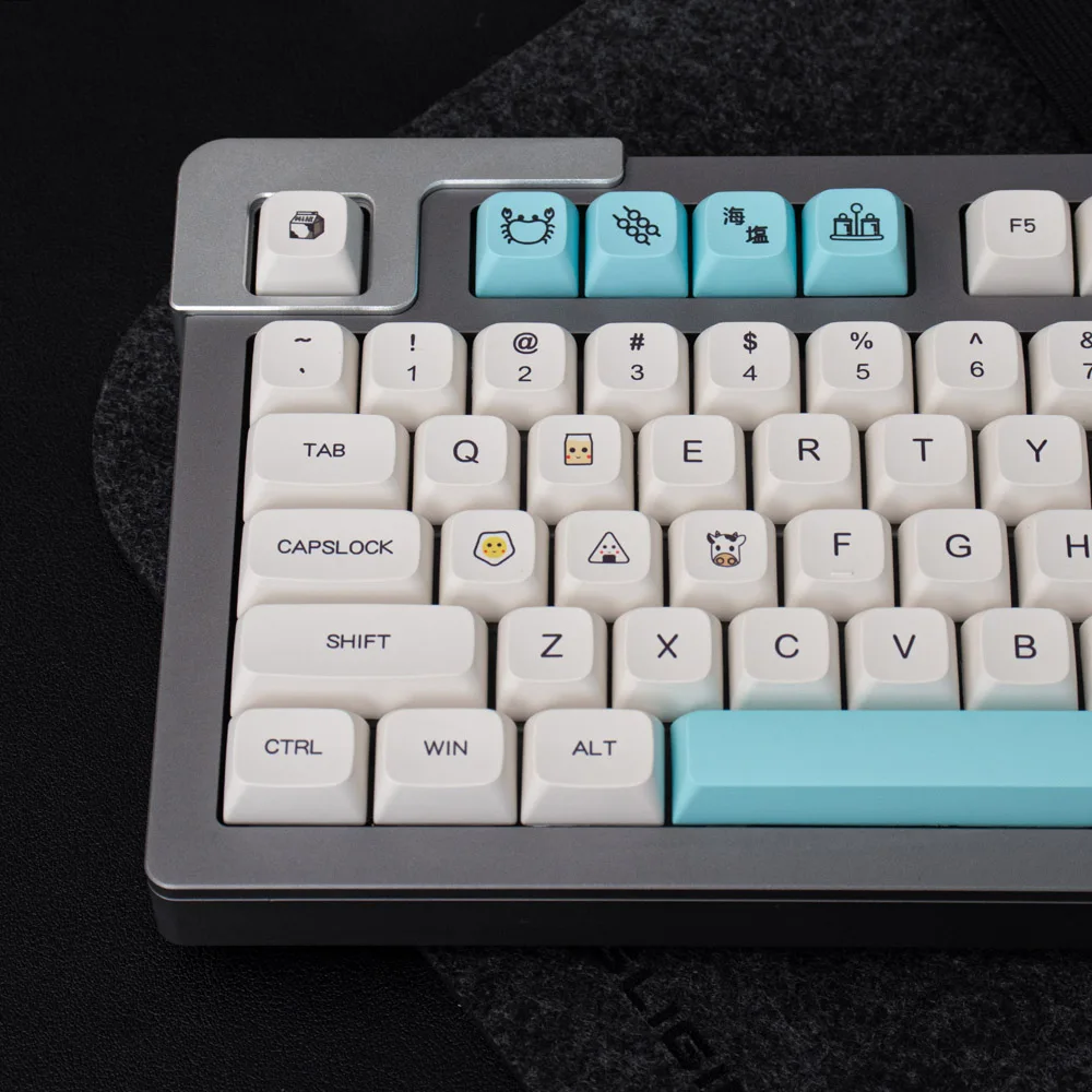 Sea salt keycap Japanese blue and white personality PBT sublimation 135 key XDA height mechanical keyboard 64/87/960
Sea salt keycap Japanese blue and white personality PBT sublimation 135 key XDA height mechanical keyboard 64/87/960