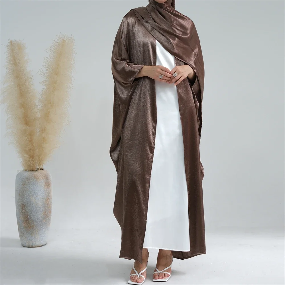 Dubai Luxury Abaya Crepe Satin Batwing Sleeves Kimono with Scarf Evening Party Muslim Women Outwear Islamic Ramadan (No Inner)
Dubai Luxury Abaya Crepe Satin Batwing Sleeves Kimono with Scarf Evening Party Muslim Women Outwear Islamic Ramadan (No Inner)