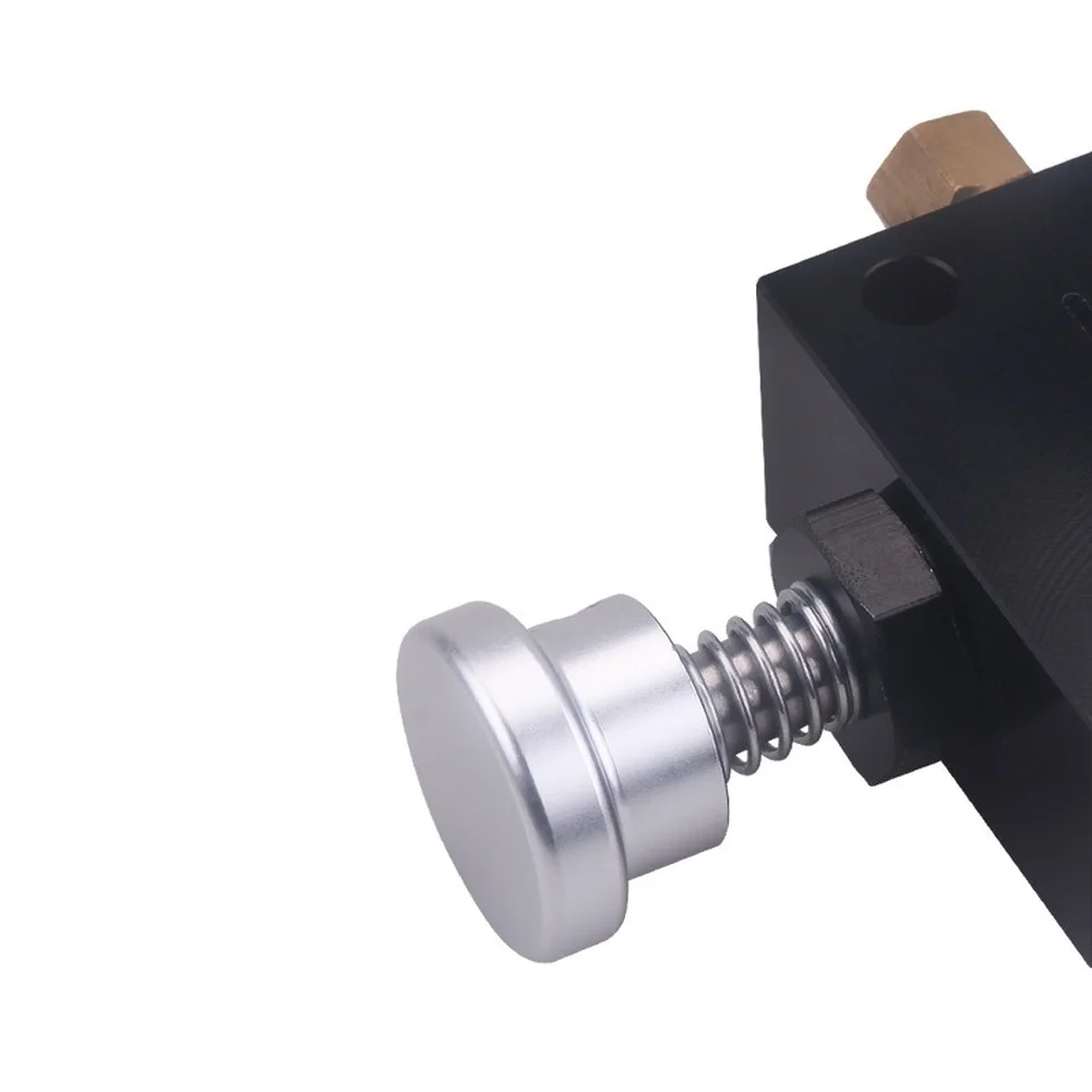 Short Bias Hydraulic Brake Proportioning Valve for Drift Racing Vehicles Aluminum Alloy Pressure Regulator 1/8 NPT Ports
Short Bias Hydraulic Brake Proportioning Valve for Drift Racing Vehicles Aluminum Alloy Pressure Regulator 1/8 NPT Ports