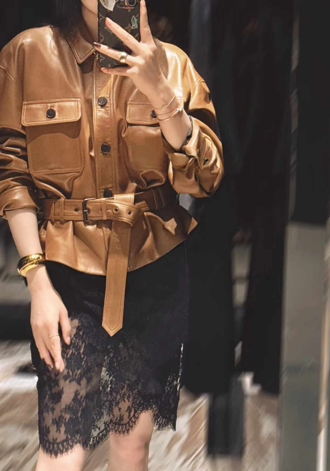 High Quality 100% Sheepskin Vintage Brown Jacket 2025 Autumn Winter Women Fashion Belt Black Genuine Leather Jacket
High Quality 100% Sheepskin Vintage Brown Jacket 2025 Autumn Winter Women Fashion Belt Black Genuine Leather Jacket