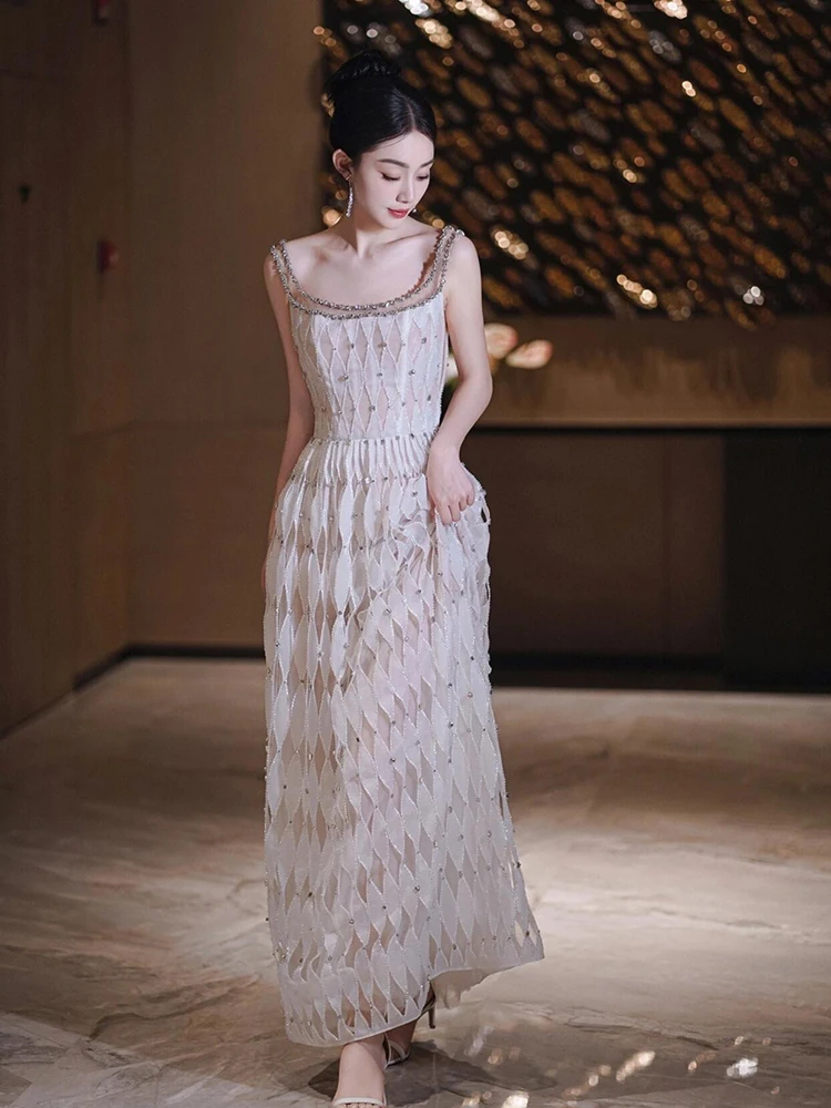 Изысканное вечернее платье Ele Light Luxury с тонким пайеточным декором и сложной отделкой, без бретелек, для дня рождения и помолвки
Изысканное вечернее платье Ele Light Luxury с тонким пайеточным декором и сложной отделкой, без бретелек, для дня рождения и помолвки