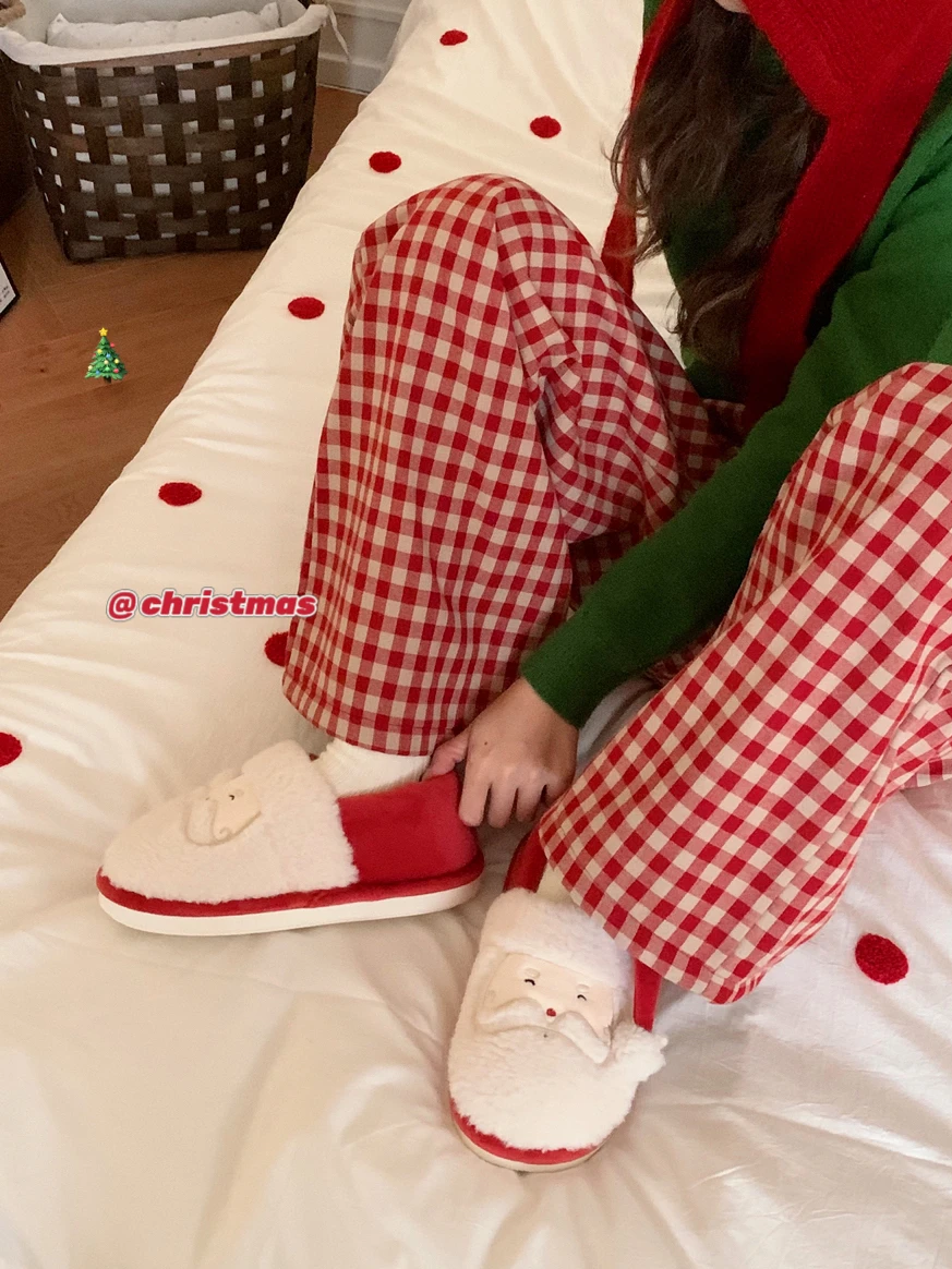 Funny Cute Santa Claus Cotton Slippers For Men And Women In Winter Ins Couple Cute Indoor Household Home Slippers
Funny Cute Santa Claus Cotton Slippers For Men And Women In Winter Ins Couple Cute Indoor Household Home Slippers