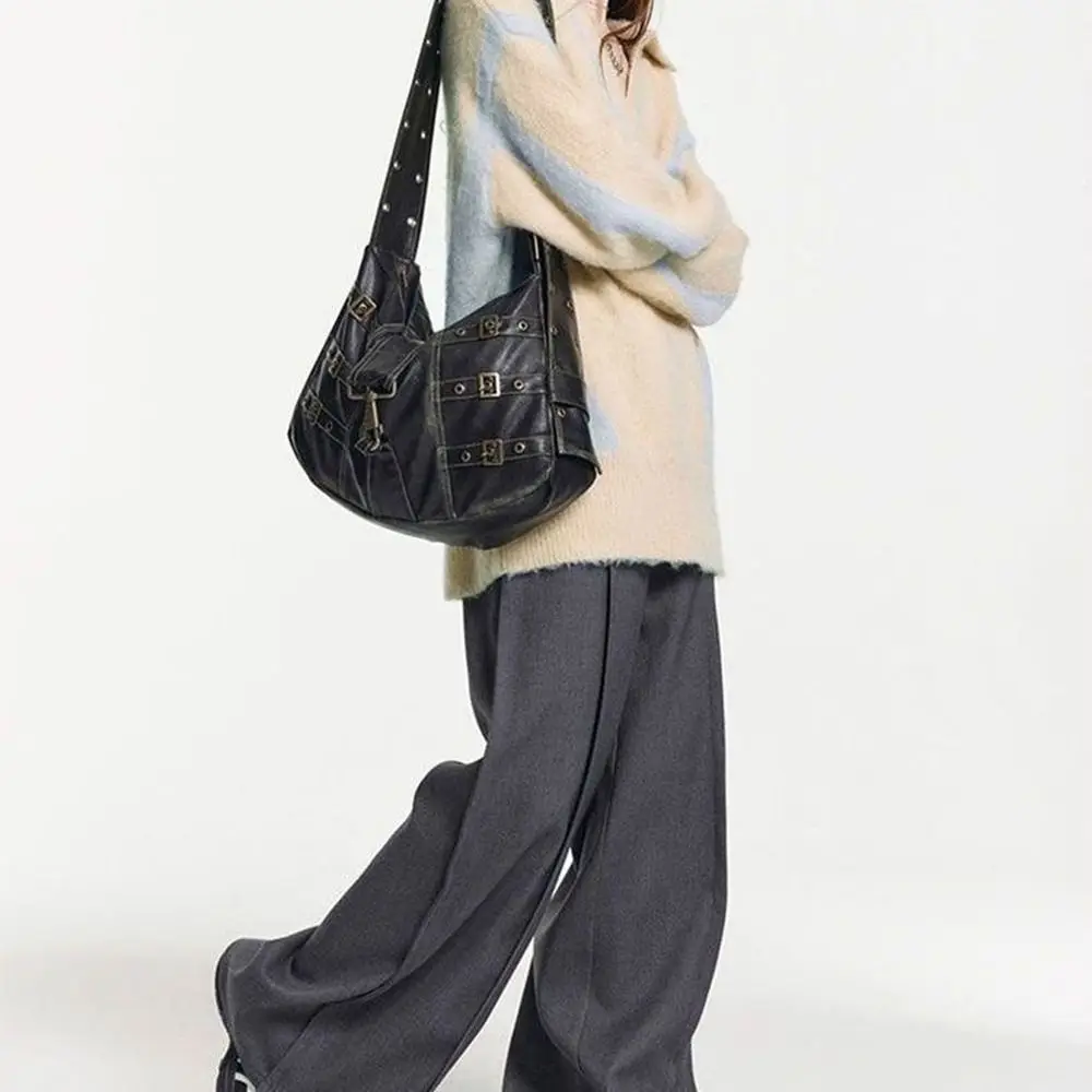 Trend Y2K Retro Rivet Shoulder Bag Punk Style Spicy Girl Vintage Underarm Bag Fashion Korean Armpit Bag Girls
Trend Y2K Retro Rivet Shoulder Bag Punk Style Spicy Girl Vintage Underarm Bag Fashion Korean Armpit Bag Girls