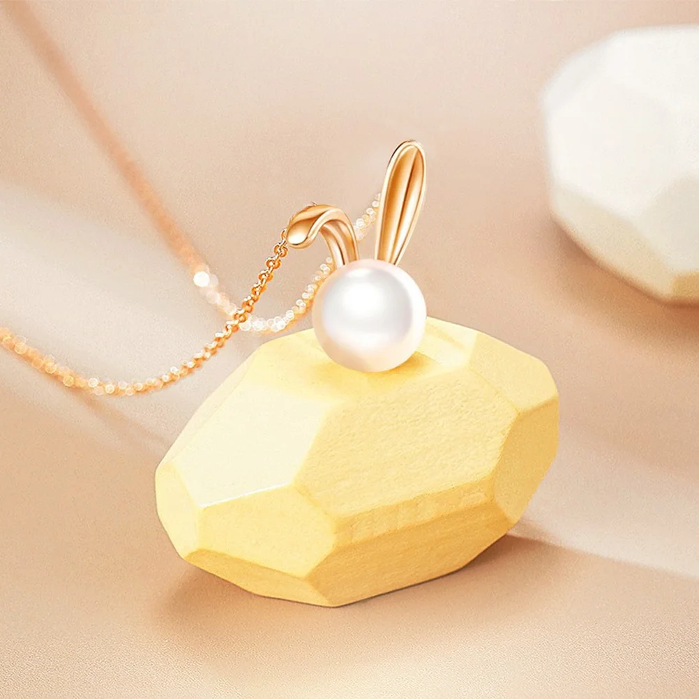 Minimalist Pearl Rabbit Necklace Gold Tone Bunny Pendant Necklace for Women Elegant Thin Chain Jewelry All-Match Style Small
Minimalist Pearl Rabbit Necklace Gold Tone Bunny Pendant Necklace for Women Elegant Thin Chain Jewelry All-Match Style Small
