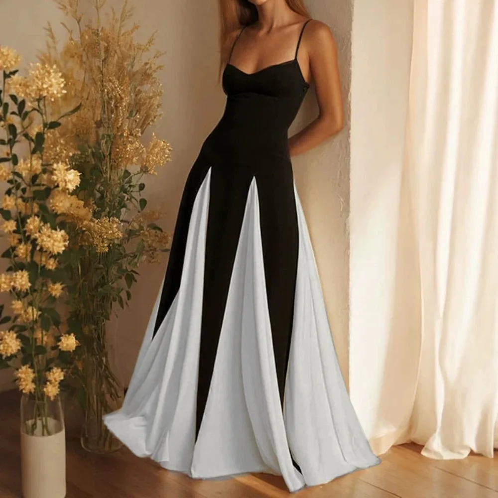Women's Elegant Black Colorblock Spaghetti Strap Dress Backless Bodycon Evening Gown Long Slim Fit Chic Outfit for Party Wear
Women's Elegant Black Colorblock Spaghetti Strap Dress Backless Bodycon Evening Gown Long Slim Fit Chic Outfit for Party Wear