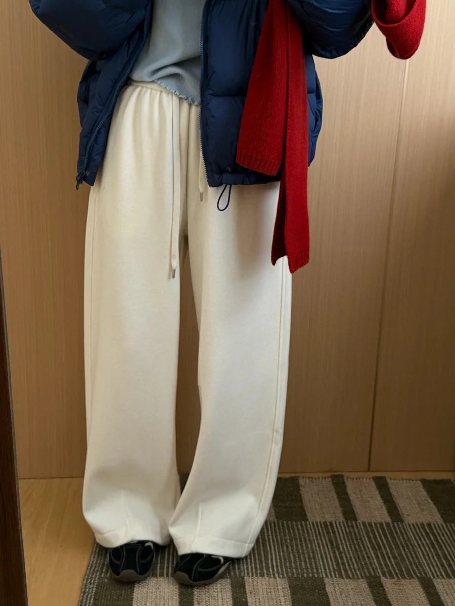 Thiened Fce Casual Pants Women's Elastic Waist Straight Leg Long Pants Winter New Sle Floor-Length Trendy Trousers
Thiened Fce Casual Pants Women's Elastic Waist Straight Leg Long Pants Winter New Sle Floor-Length Trendy Trousers