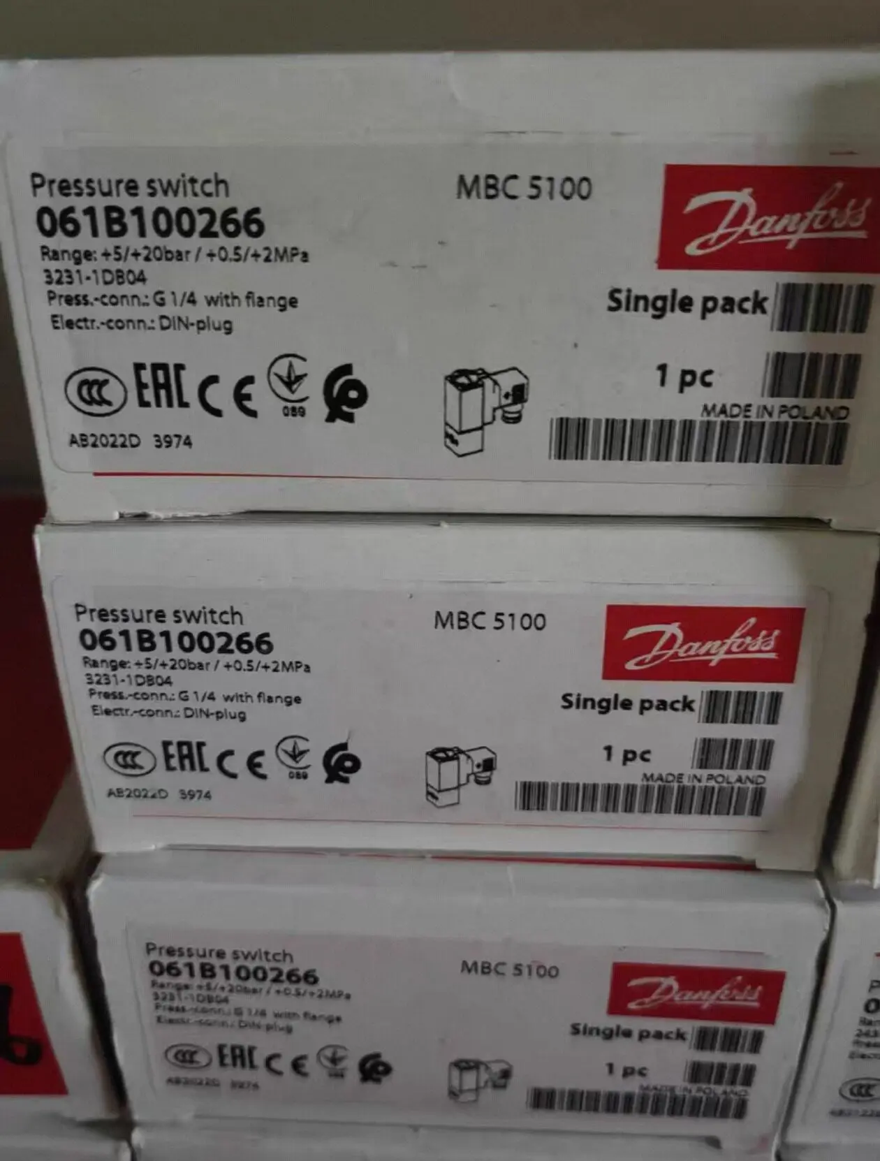 Model 061B100266 New Danfoss Pressure Switchin stock
Model 061B100266 New Danfoss Pressure Switchin stock
