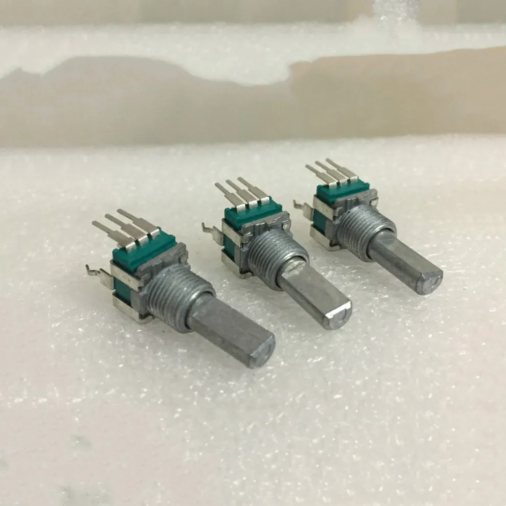 Pioneer Mixer Audio potentiometer B10K Vertical type 09 RK09L1140A2U Adjustable resistance
Pioneer Mixer Audio potentiometer B10K Vertical type 09 RK09L1140A2U Adjustable resistance