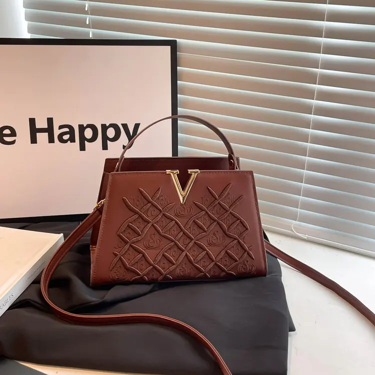 Stylish Elegant Vintage Diaper Bag Women's Large Capacity Designer Tote Luxury Minimalist Classic Fashionable Commuter Shoulder
Stylish Elegant Vintage Diaper Bag Women's Large Capacity Designer Tote Luxury Minimalist Classic Fashionable Commuter Shoulder