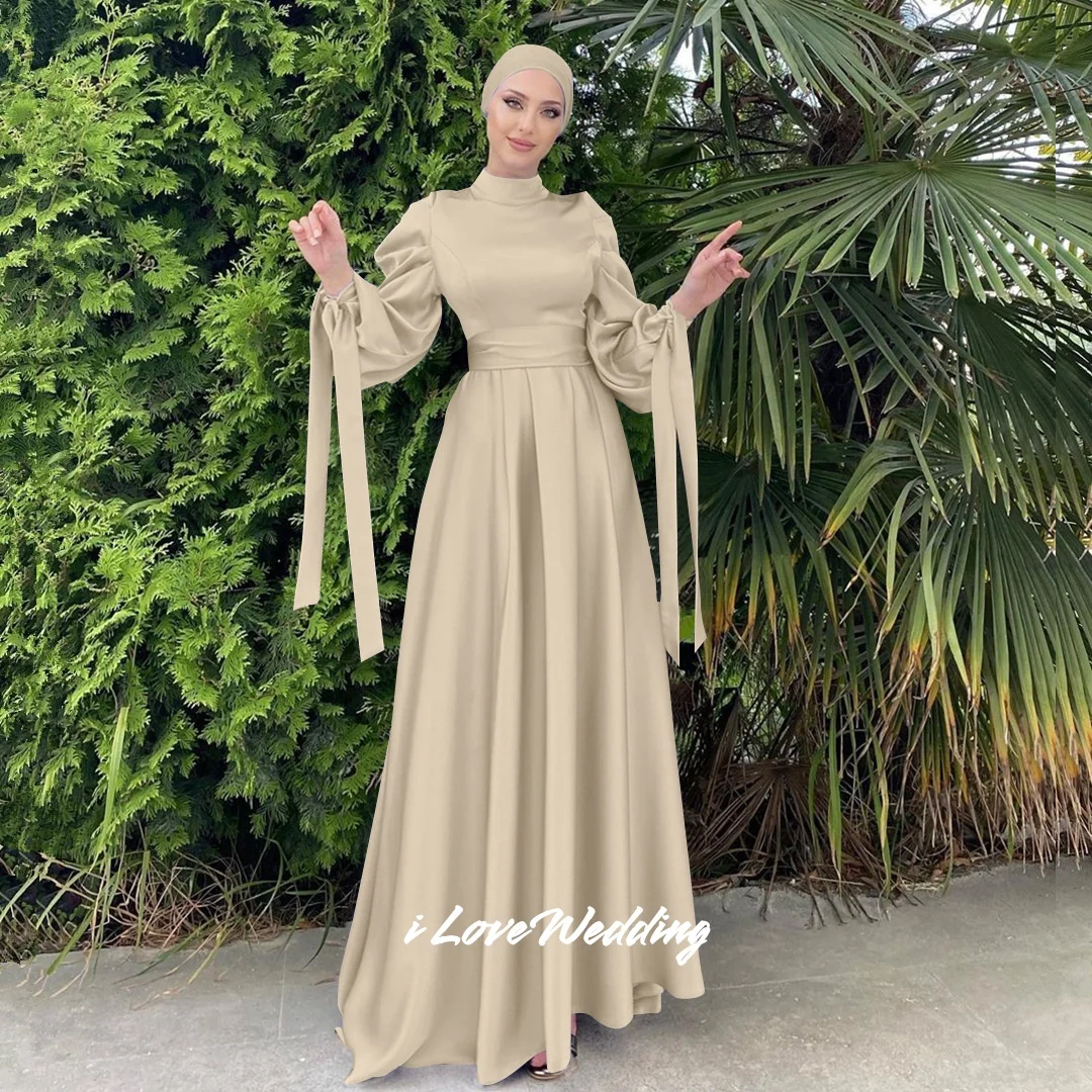 Women's High Neck Wedding Dresses 2025 Long Sleeve A-Line Long Sleeve Arabic Bridal Gowns Muslim Dubai Simple Pleated Customized
Women's High Neck Wedding Dresses 2025 Long Sleeve A-Line Long Sleeve Arabic Bridal Gowns Muslim Dubai Simple Pleated Customized