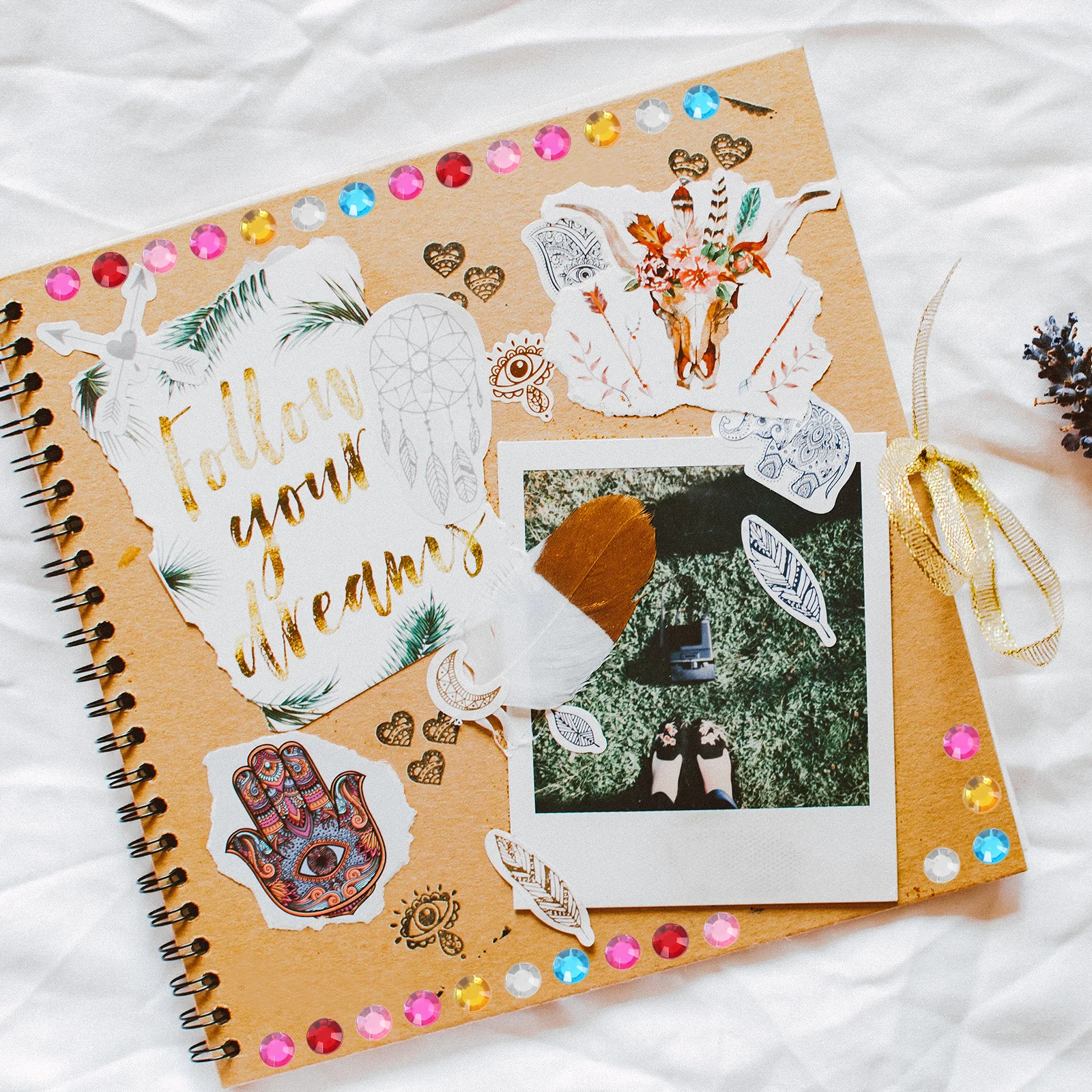 4 Sheets Acrylic Rhinestone Stickers Round Nail Gems for DIY Phone Case Scrapbook Decoration Sparkling 3D Body Jewels Stick on
4 Sheets Acrylic Rhinestone Stickers Round Nail Gems for DIY Phone Case Scrapbook Decoration Sparkling 3D Body Jewels Stick on