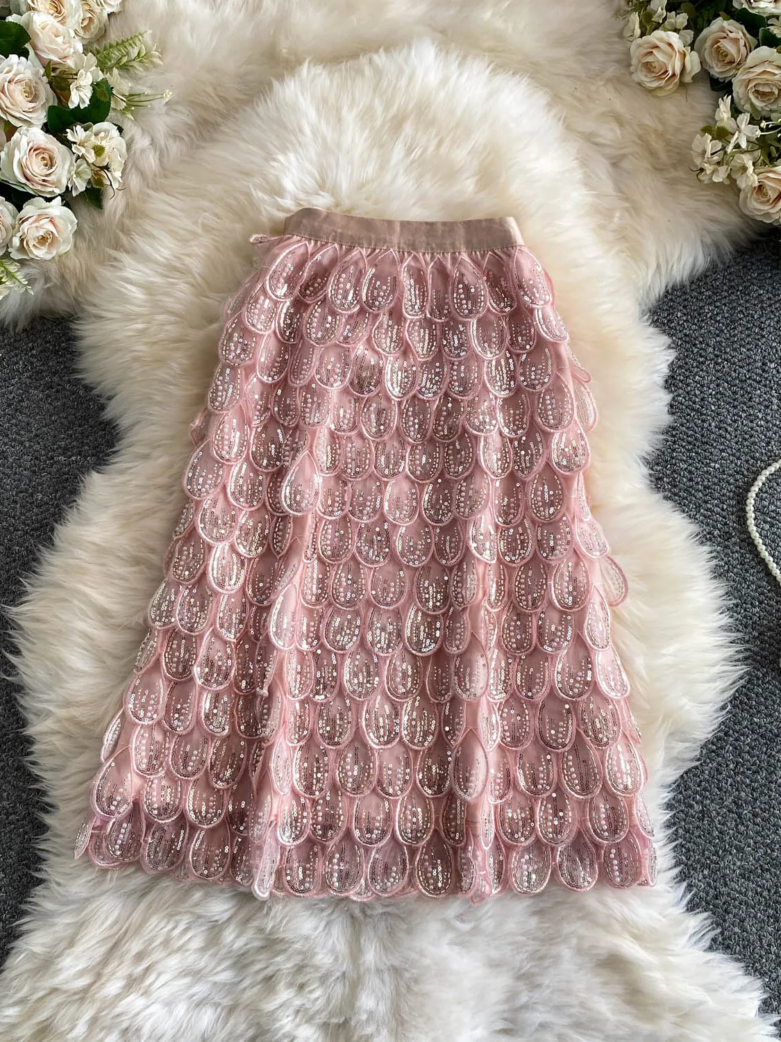 Elegant Heavy-Duty Fish Scale Sequin Beaded Half Skirt Women's Summer Slimming Age-Defying Dress High Waist A-Line Skirt
Elegant Heavy-Duty Fish Scale Sequin Beaded Half Skirt Women's Summer Slimming Age-Defying Dress High Waist A-Line Skirt