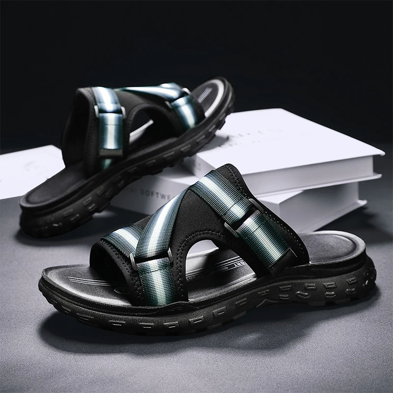 Fashion New Soft Sole Men's Sandals Beach Men Slippers Designer Loafers Men Soft Comfortable Outdoors Wading Sandals for Men 슬리퍼 
Fashion New Soft Sole Men's Sandals Beach Men Slippers Designer Loafers Men Soft Comfortable Outdoors Wading Sandals for Men 슬리퍼