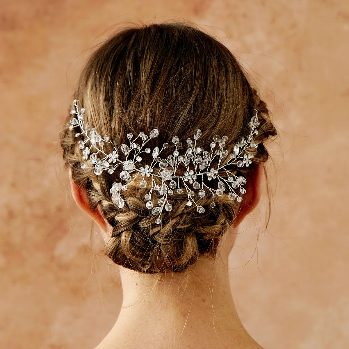 Роскошный серебряный кристалл ручной работы, повязка для волос из бисера, элегантные свадебные украшения, головные уборы, аксессуары для волос для женщин и девочек
Роскошный серебряный кристалл ручной работы, повязка для волос из бисера, элегантные свадебные украшения, головные уборы, аксессуары для волос для женщин и девочек