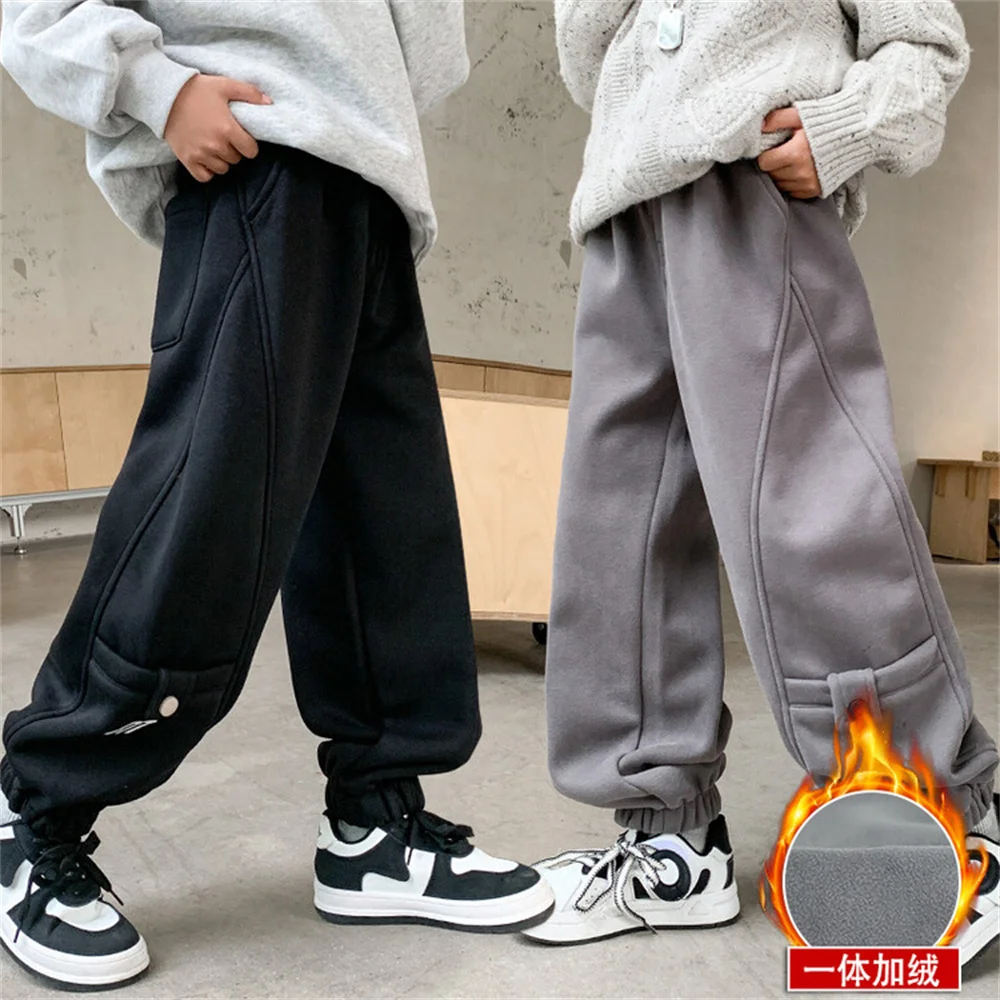 R5386 Boy Velvet Sweatpants Winter Boy Cargo Pants New Boy Pants Plus Velvet Wide Leg Pants Children's Health Pants
R5386 Boy Velvet Sweatpants Winter Boy Cargo Pants New Boy Pants Plus Velvet Wide Leg Pants Children's Health Pants