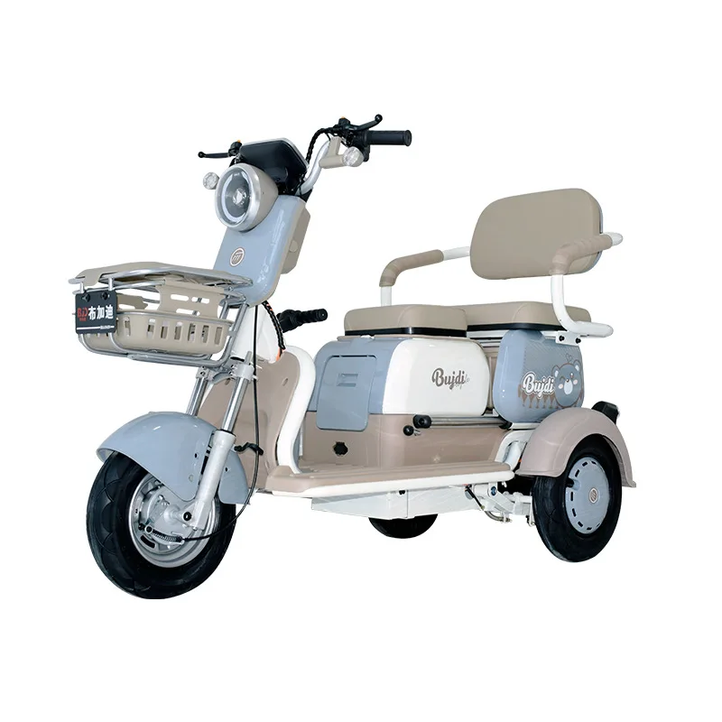 The High-end Electric Tricycle for Women Has a Range of 60 Kilometers and Is Equipped with a 60V20A Battery
The High-end Electric Tricycle for Women Has a Range of 60 Kilometers and Is Equipped with a 60V20A Battery