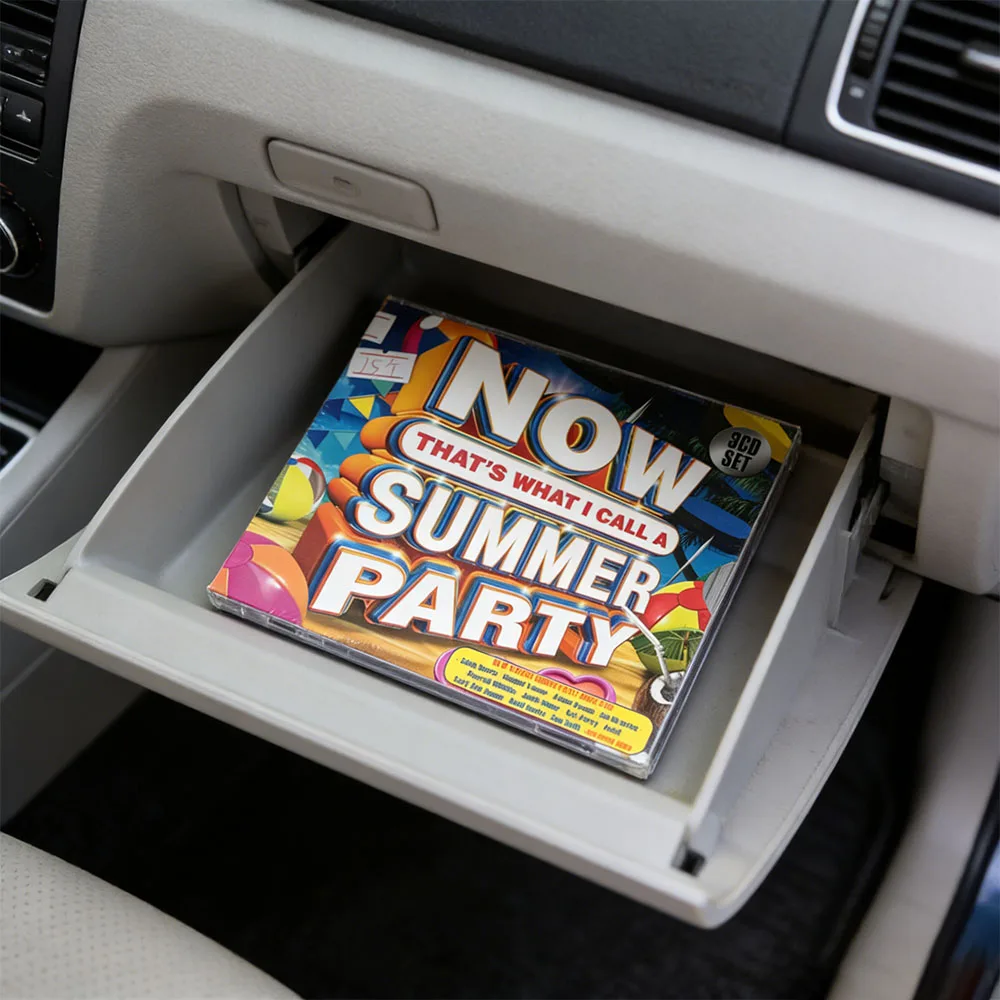 CD "The Essential Party Playlist" Specially Created for Summer Parties, Beach Gatherings, and Outdoor Celebrations.Pop、Dance.
CD "The Essential Party Playlist" Specially Created for Summer Parties, Beach Gatherings, and Outdoor Celebrations.Pop、Dance.