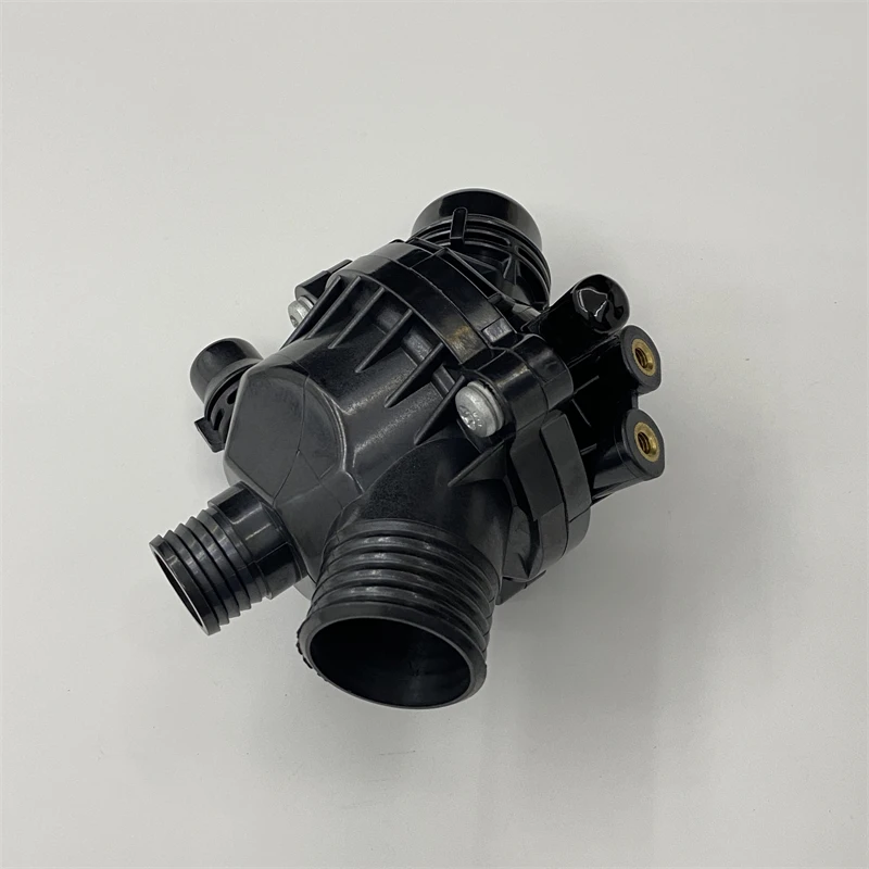 11537549476 Car Parts Thermostat Housing 11537544788 11537536655 for BMW E90 E60 E66 X1 X3 N52 E36 E46
11537549476 Car Parts Thermostat Housing 11537544788 11537536655 for BMW E90 E60 E66 X1 X3 N52 E36 E46