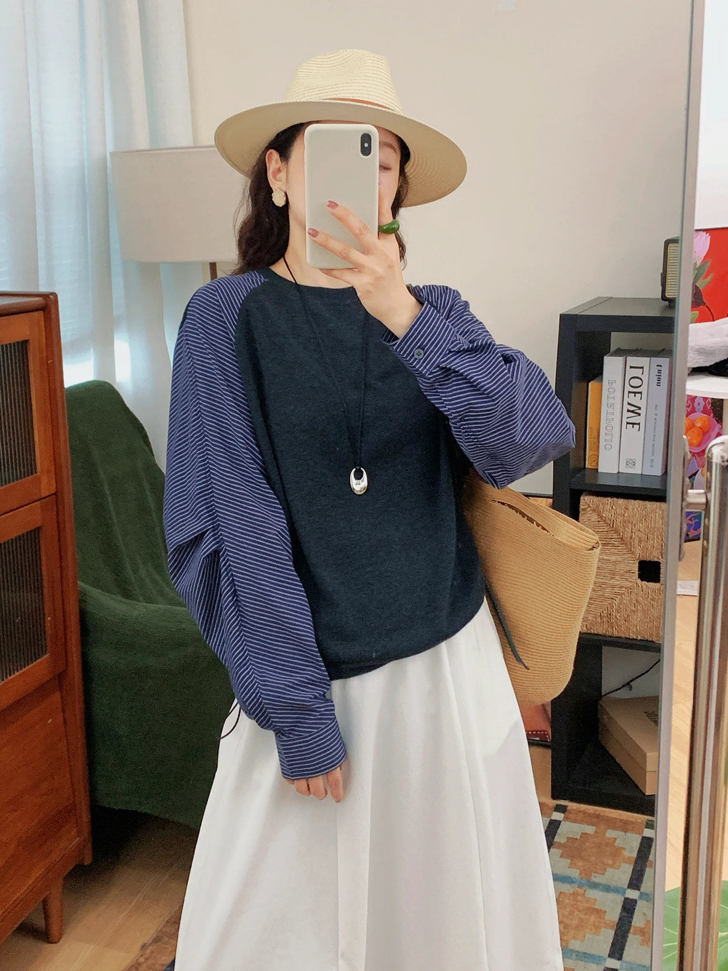 Weekend Style Women's Shirt Sleeve Knitted round Neck Design Sensation Versatile Fake Two-Piece Top Korean Style Long Sleeve ...
Weekend Style Women's Shirt Sleeve Knitted round Neck Design Sensation Versatile Fake Two-Piece Top Korean Style Long Sleeve ...