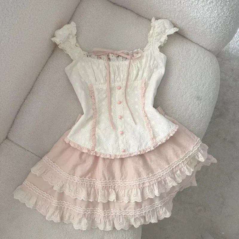 France Sweet Slim Square Neck Solid 2 Piece Set Women Fashion Kawaii Bow Short Sleeve Tops Female High Waist Lace Skirt Suit New
France Sweet Slim Square Neck Solid 2 Piece Set Women Fashion Kawaii Bow Short Sleeve Tops Female High Waist Lace Skirt Suit New