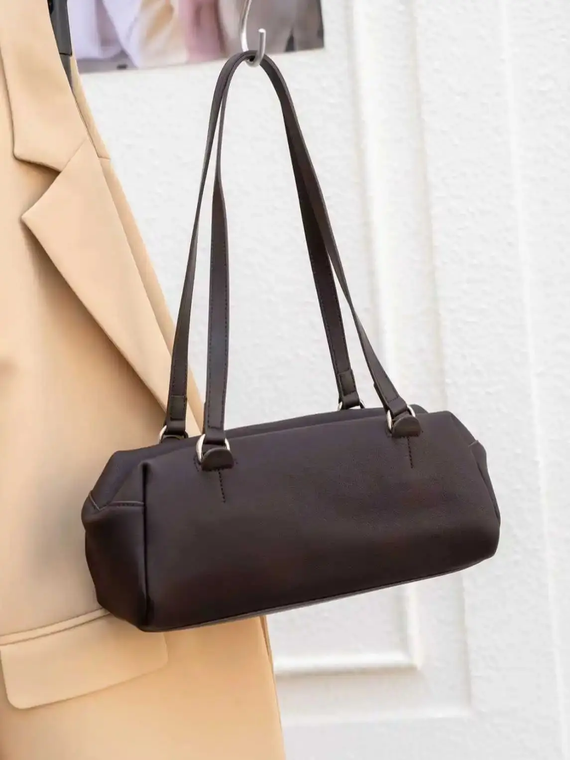 Genuine Grade Women's Shoulder Purse Bags Luxury Designer Brand Female Fashion Tote Bag Ladies Cowhide Underarm Bag for Woman
Genuine Grade Women's Shoulder Purse Bags Luxury Designer Brand Female Fashion Tote Bag Ladies Cowhide Underarm Bag for Woman