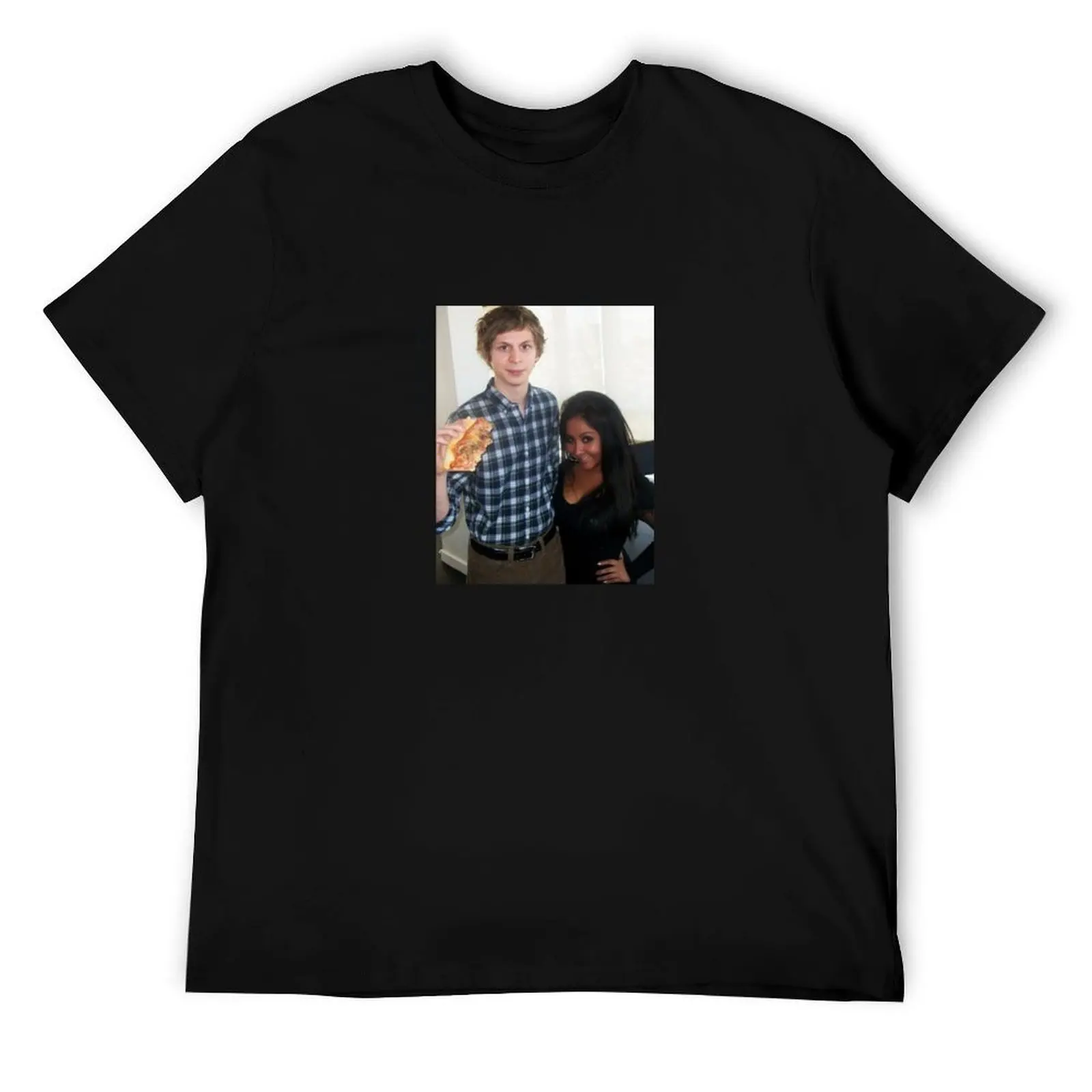michael cera holding a large pizza next to snooki T-Shirt man t shirt summer t shirts for man slim fit T-Shirt 
michael cera holding a large pizza next to snooki T-Shirt man t shirt summer t shirts for man slim fit T-Shirt